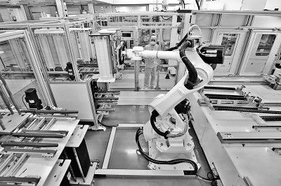 智能制造驅(qū)動(dòng)光伏產(chǎn)業(yè)革新 技術(shù)開發(fā)新篇章